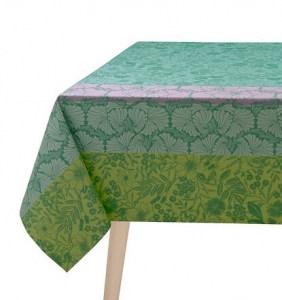 Le Jacquard Francais Cottage Green Tablecloth - 69" x 69"